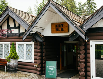 bridge house cafe capilano suspension bridge